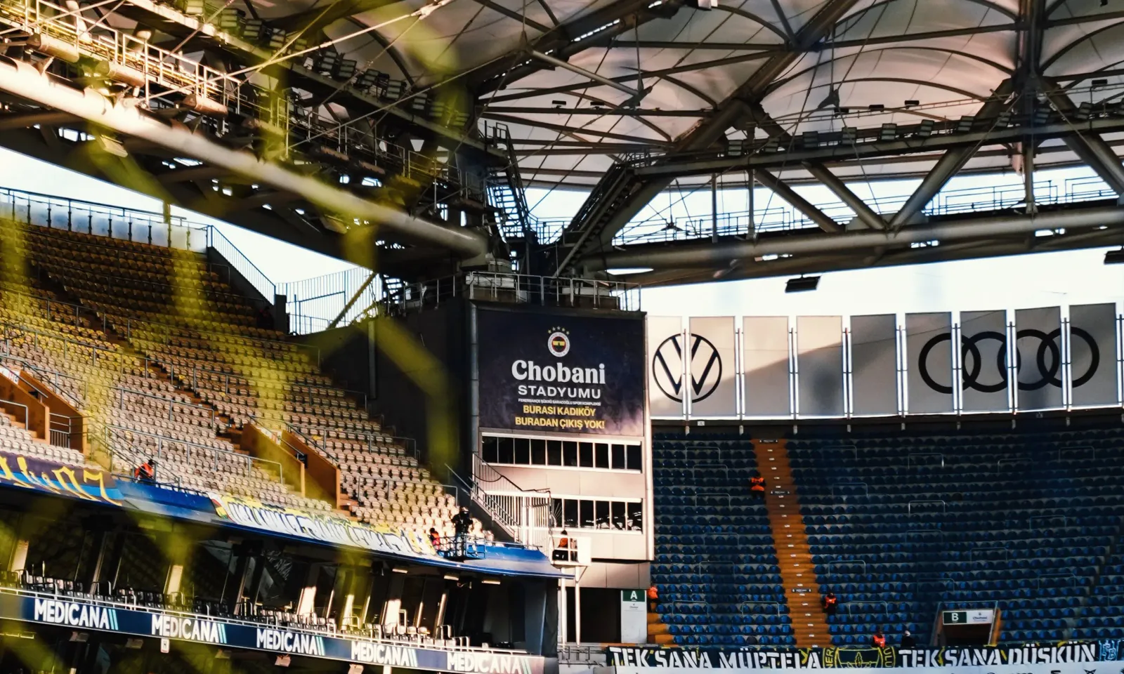 Fenerbahçe, stadını 64 bin kapasiteye çıkaracak projeyi tamamladı
