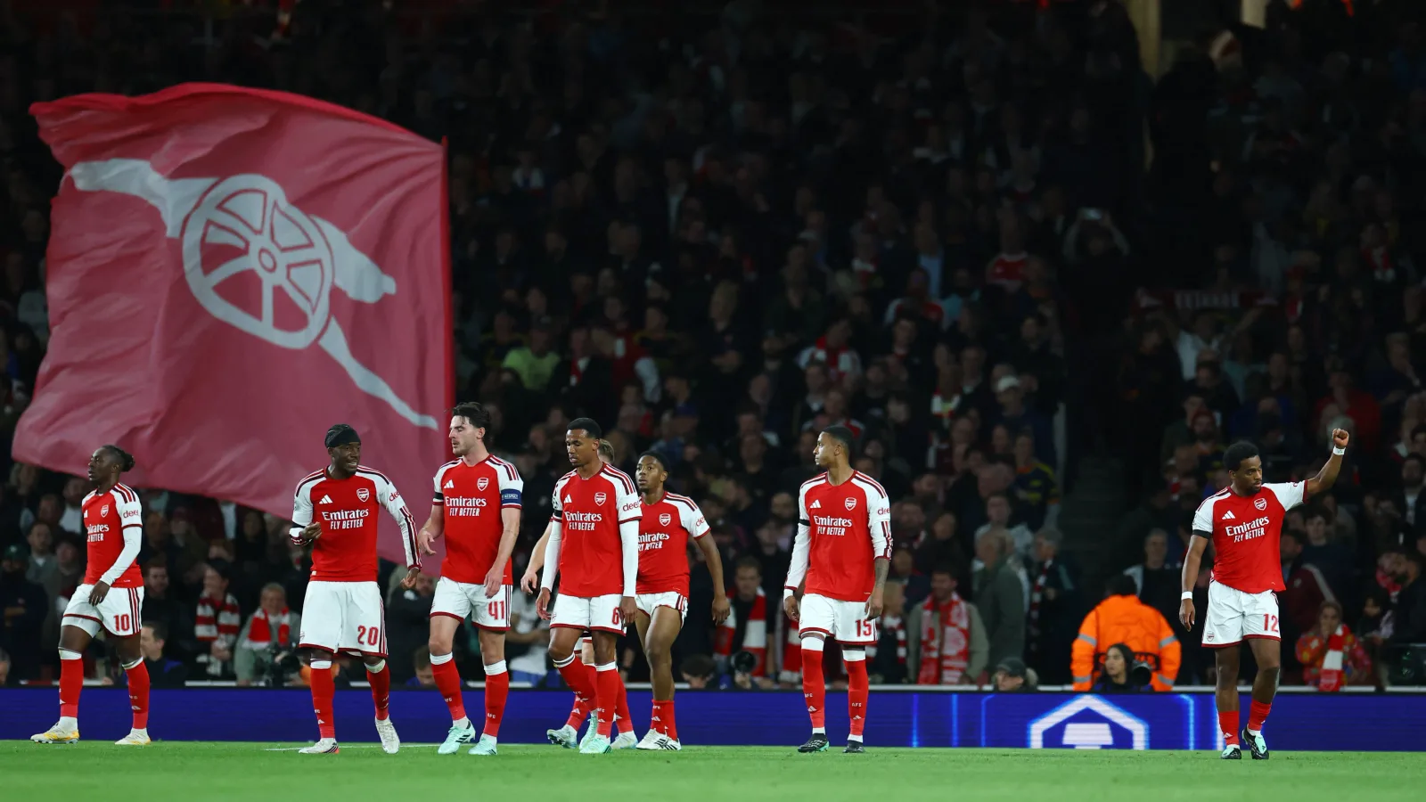 Arsenal, Lille’i 3-0 yenerek Şampiyonlar Ligi’nde 6 puana ulaştı