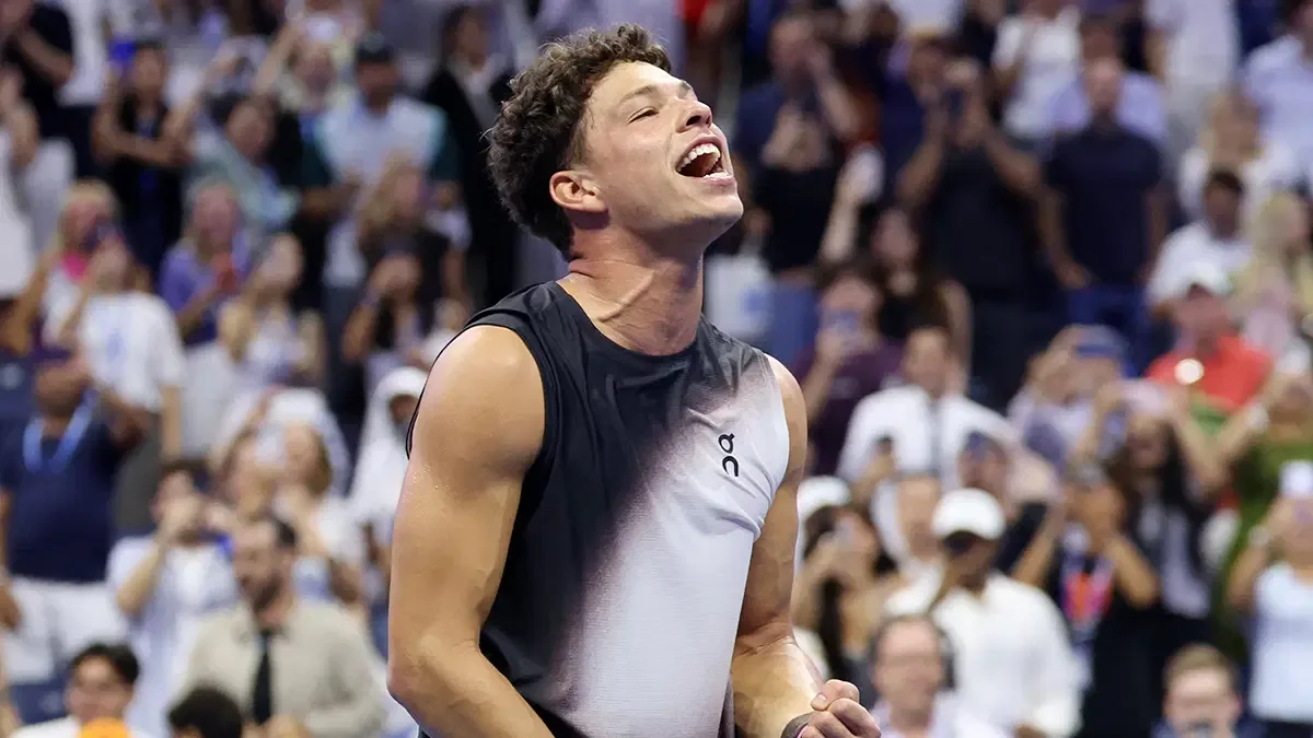 Ben Shelton, Carlos Alcaraz’ı 5 sette yenerek ABD Açık’ta yarı finale çıktı