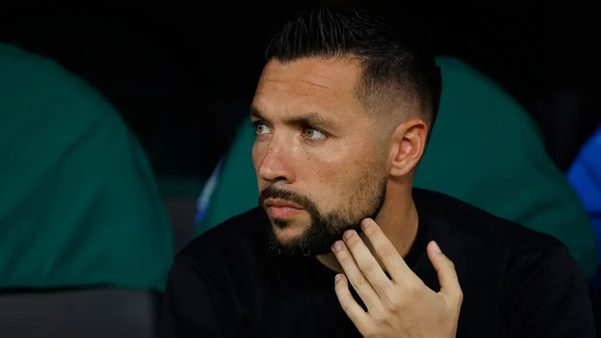 Porto Teknik Direktörü Farioli, PSV yenilgisi sonrası kriz sorusuna yanıt verdi