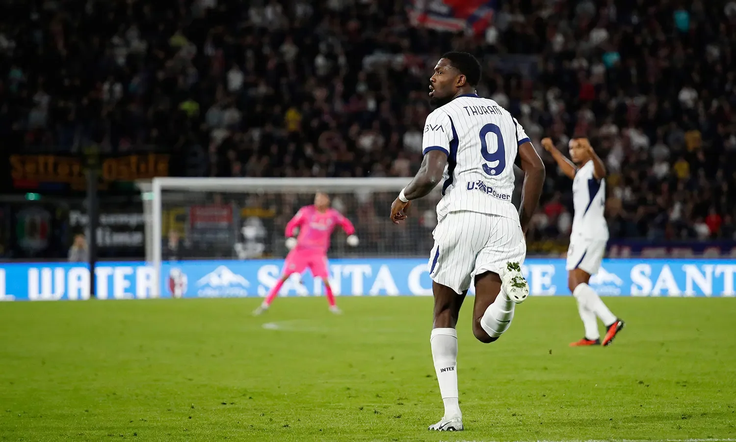 Inter deplasmanda geri dönerek kazandı