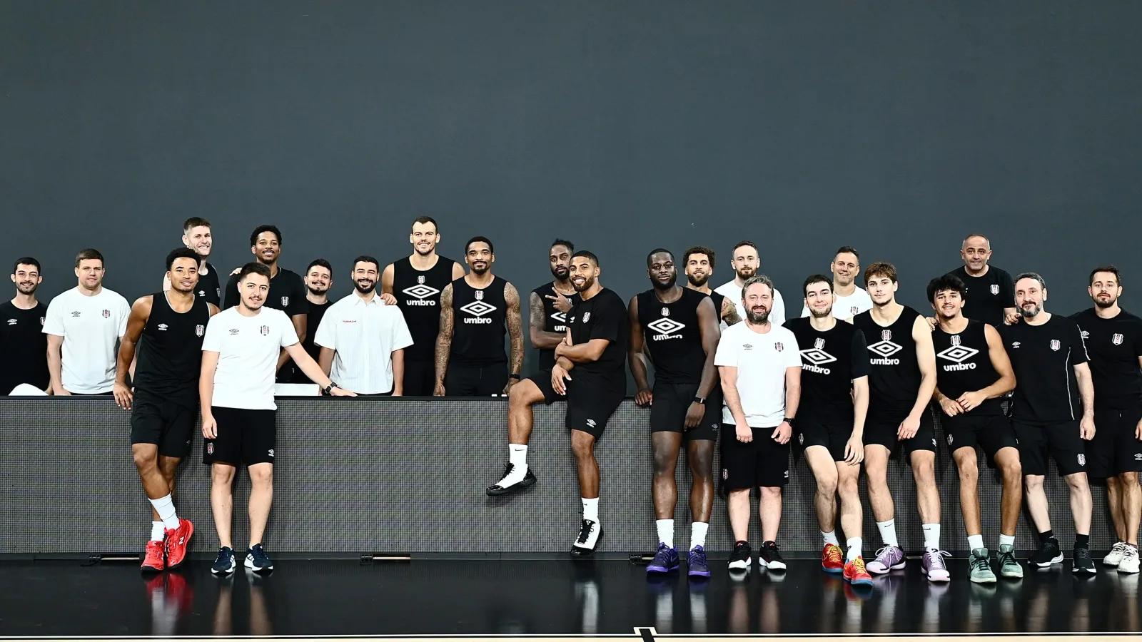 Beşiktaş’ta DaQuan Jeffries’in sol el bileğinde kırık tespit edildi