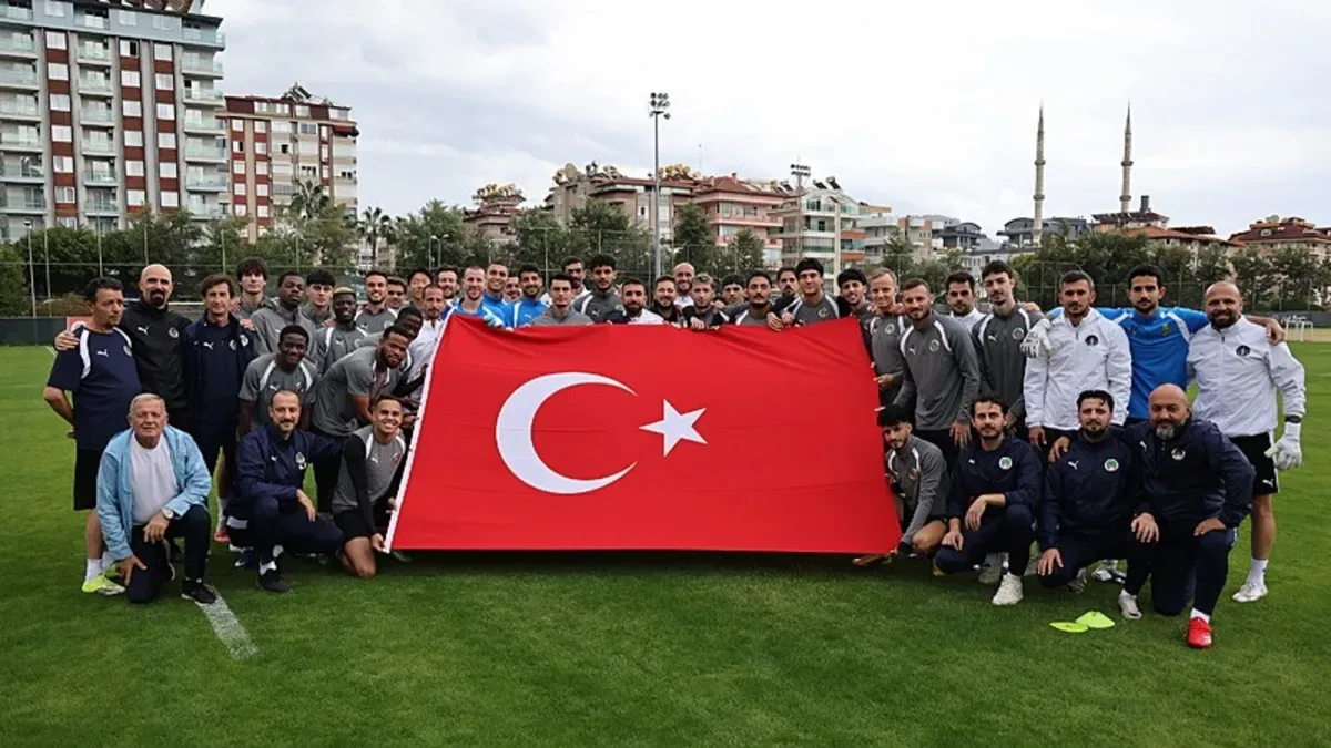 Alanyaspor moral arıyor