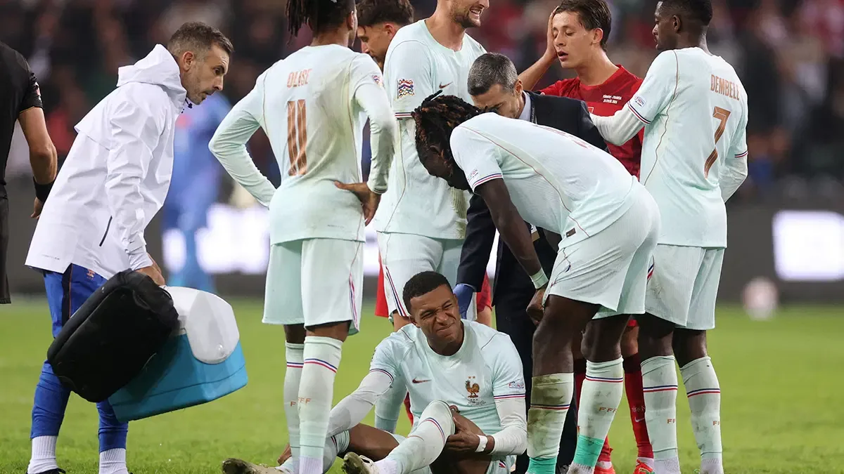 Türkiye, Fransa'ya 1-0 yenildi; Mbappe sakatlanarak oyundan çıktı