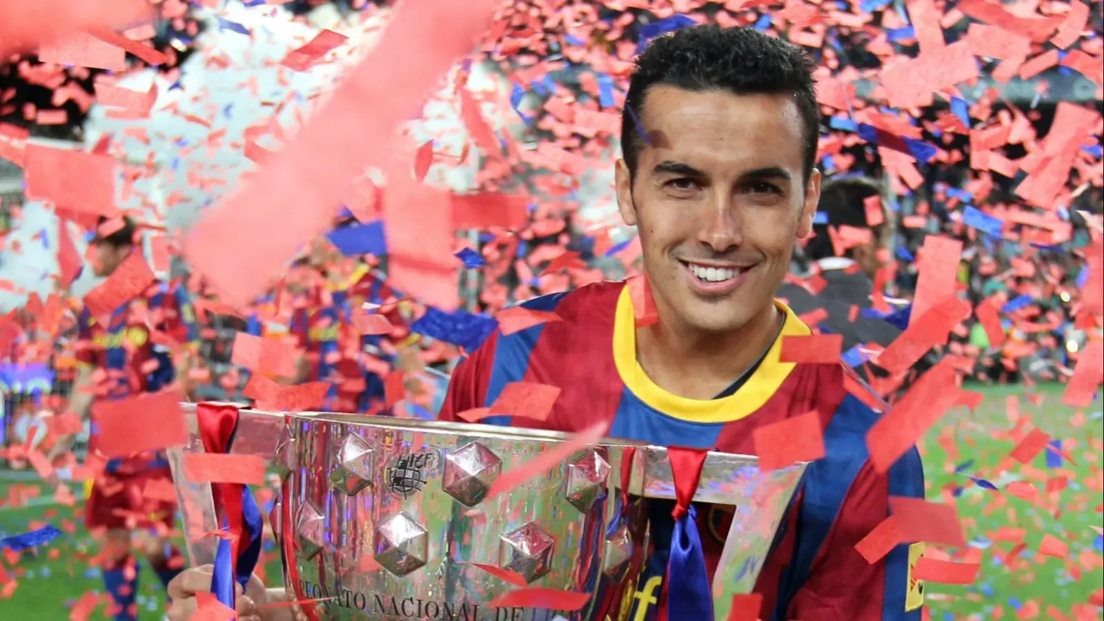 Pedro, 18 sezonluk profesyonel futbol kariyerini noktaladı