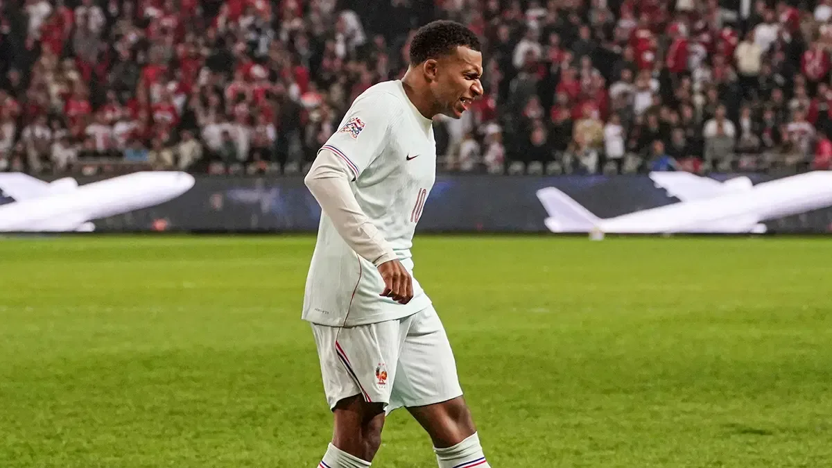 Fransa, Zidane’ın ilk maçında Türkiye’yi 1-0 yendi; Mbappe sakatlandı