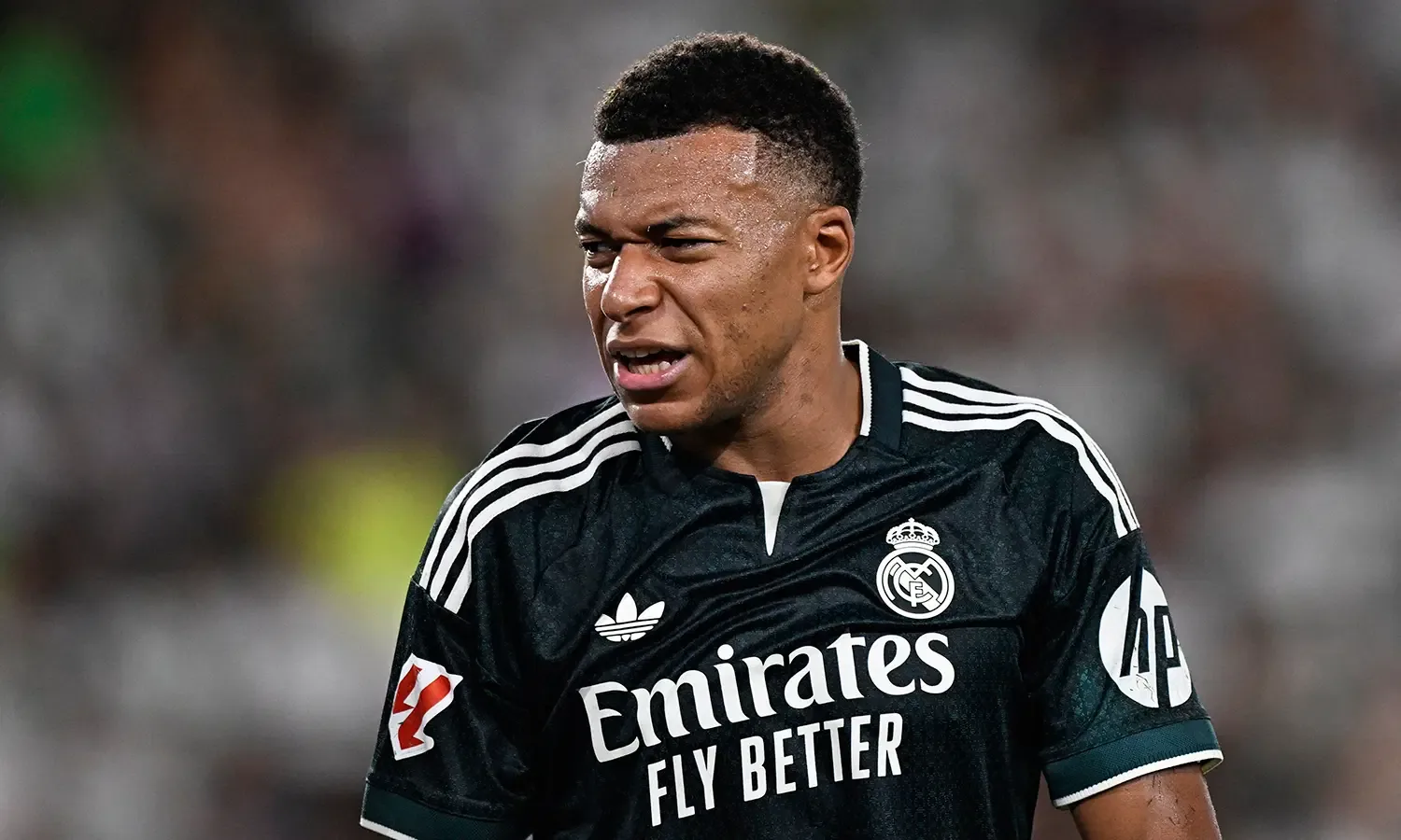 Mbappe’nin sakatlık sonrası gece kulübüne gitmesi Real Madrid’de tepki çektiği öne sürüldü