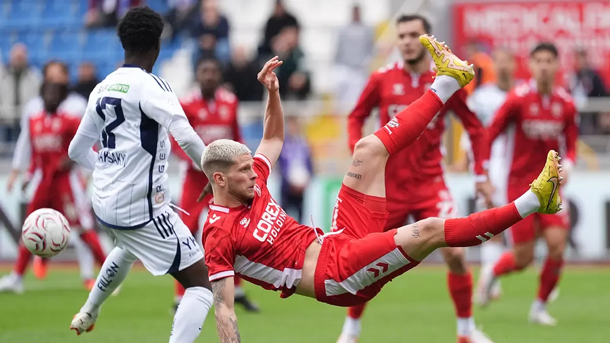 Kasımpaşa, Samsunspor'u 4-1 mağlup etti; Karadeniz ekibi üst üste 6. kez kaybetti