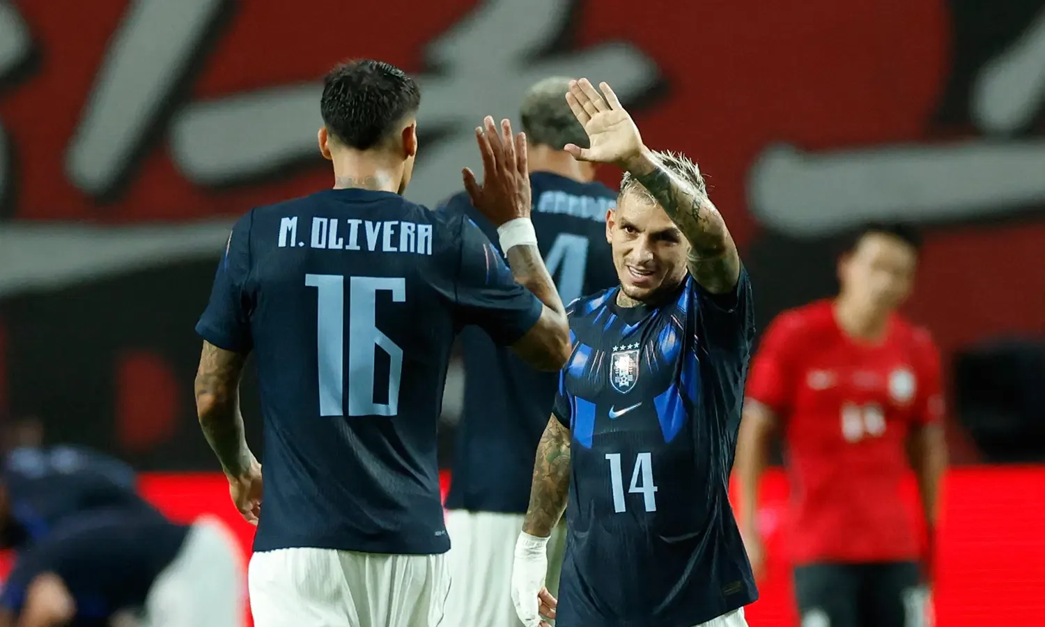 Uruguay, Güney Kore’yi 4-1 mağlup etti
