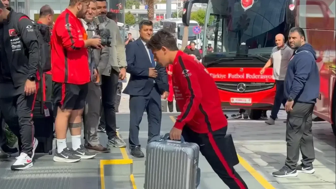 A Milli Futbol Takımı, İtalya maçı öncesi Bursa’daki oteline yerleşti