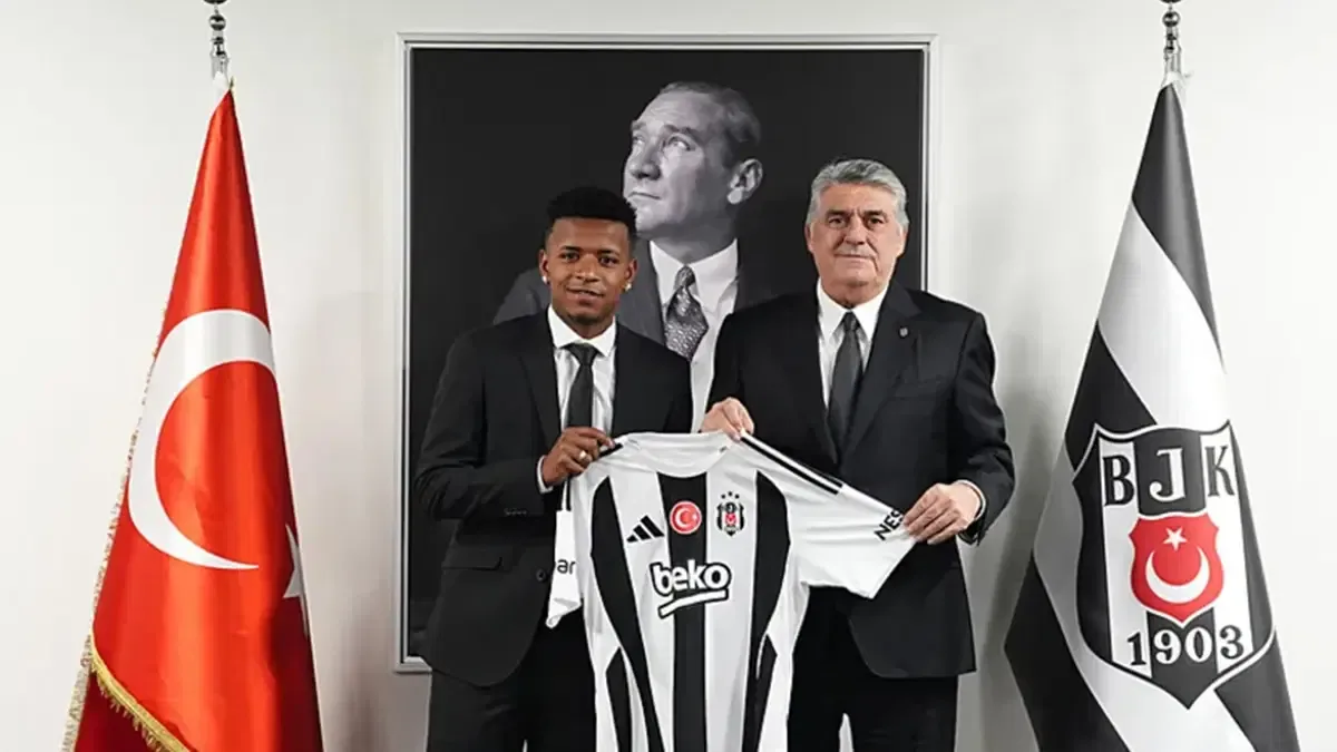 Roma, Cruzeiro'da parlayan Keny Arroyo'yu takibe aldı