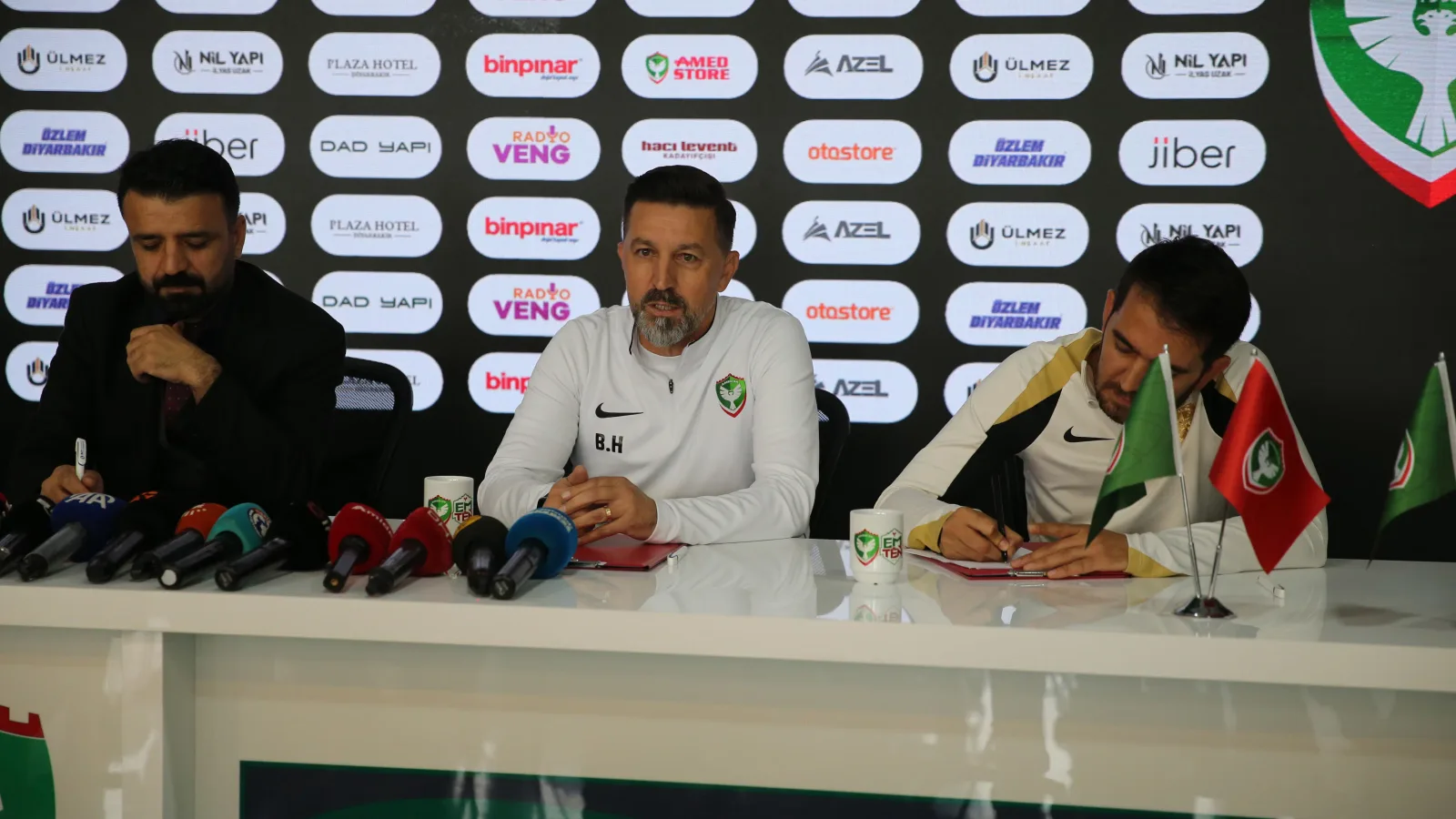 Besnik Hasi: Samsunspor ve Eyüpspor maçları Galatasaray karşılaşmasından daha önemli