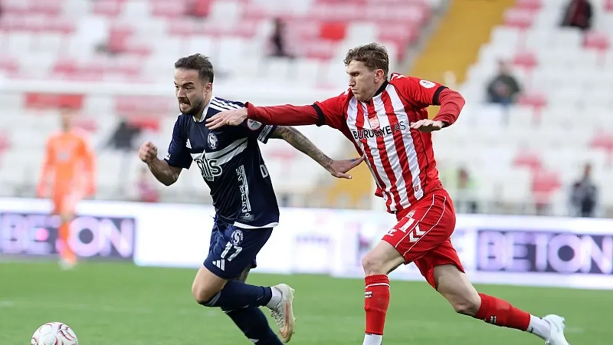 Sivas'ta kazanan çıkmadı! Sivasspor evinde ağırladığı Sarıyer ile 1-1 berabere kaldı
