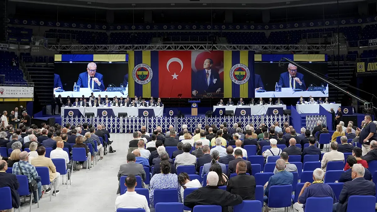 Fenerbahçe genel kurulunda borç ve mali yönetim tartışması yaşandı