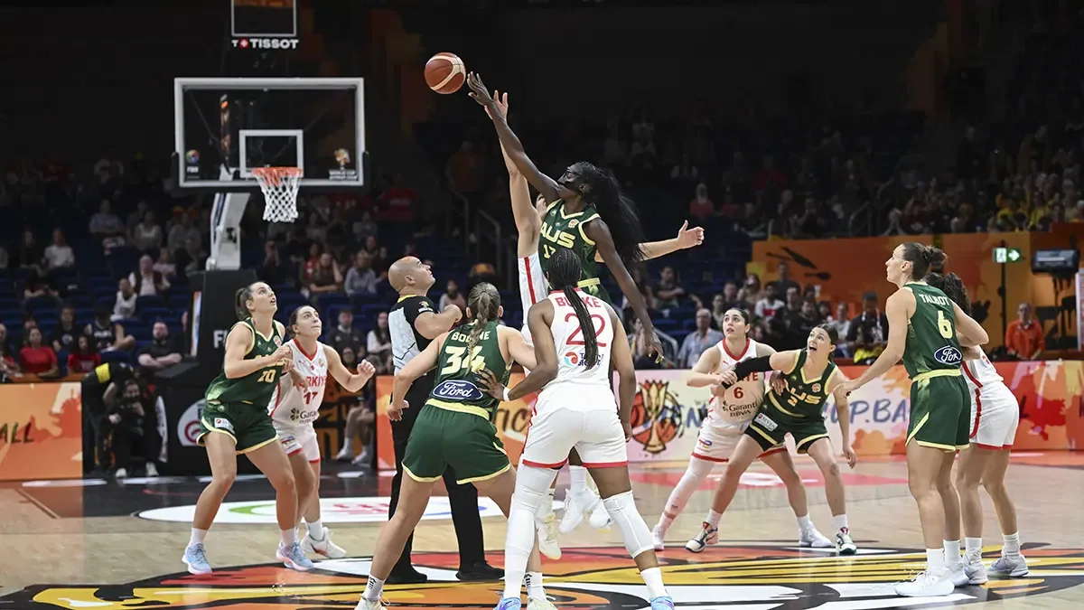 A Milli Kadın Basketbol Takımı, Avustralya'ya 87-71 yenildi