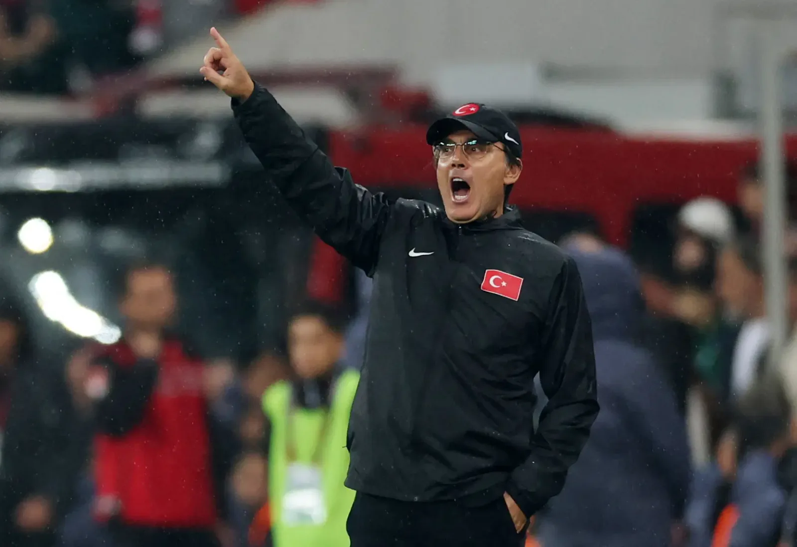 Türkiye, İtalya'ya 4-1 yenildi; Montella: İstifa gündemimde yok