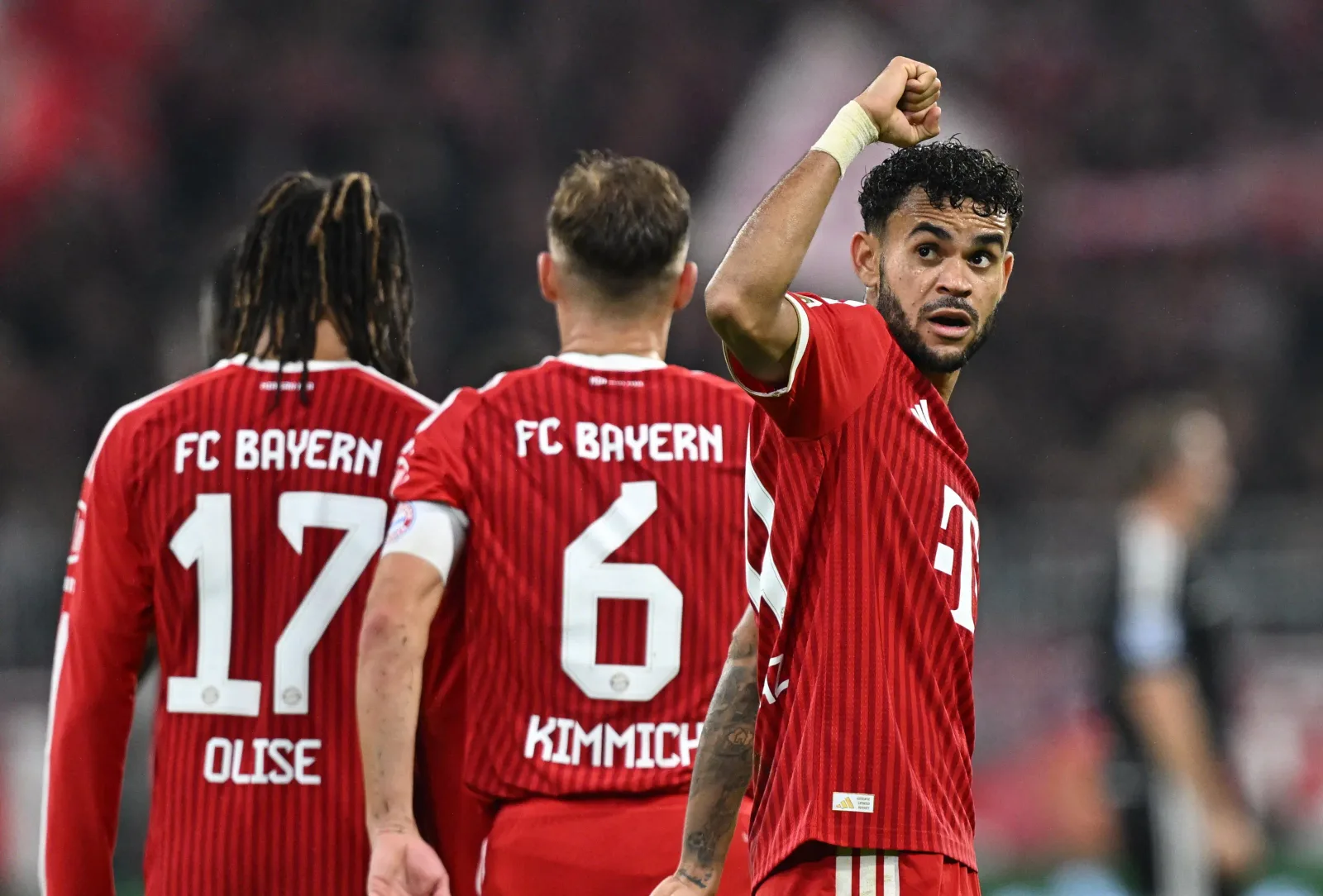 Bayern Münih, Luis Diaz’ın sol uyluğunda kas yırtığı tespit edildiğini açıkladı