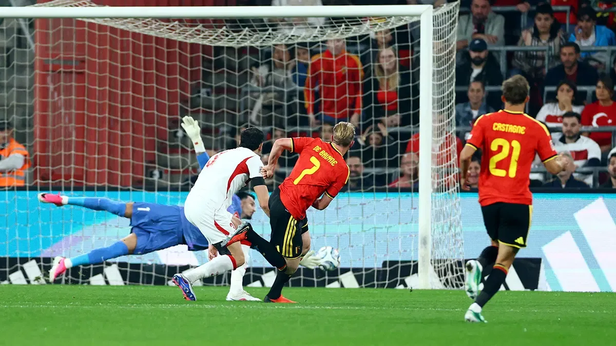 Belçika basını Türkiye galibiyetini De Bruyne ve Lukaku üzerinden değerlendirdi