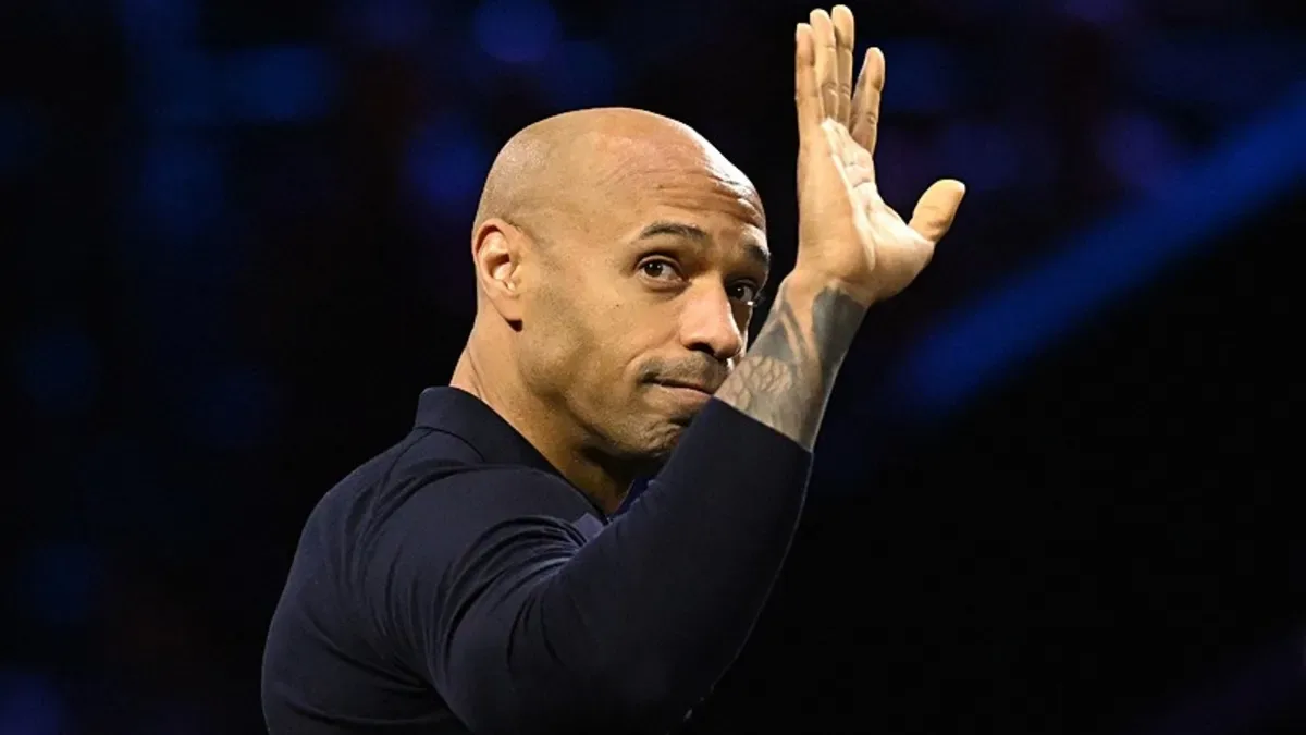 Thierry Henry, Galatasaray taraftarlarının Barcelona maçındaki atmosferini övdü