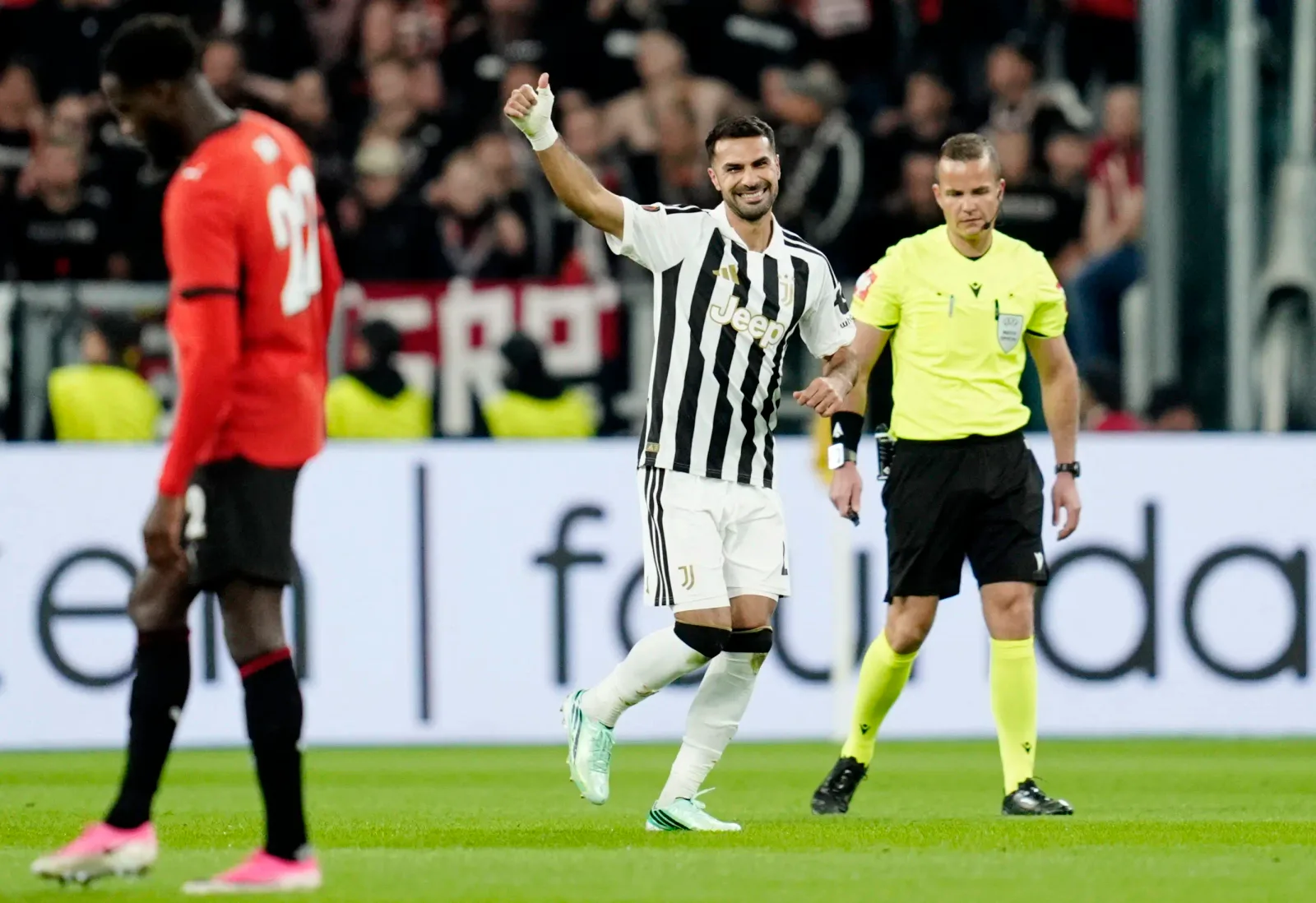 Zeki Çelik 5. dakikada attı: Juventus galibiyeti yakalayamadı