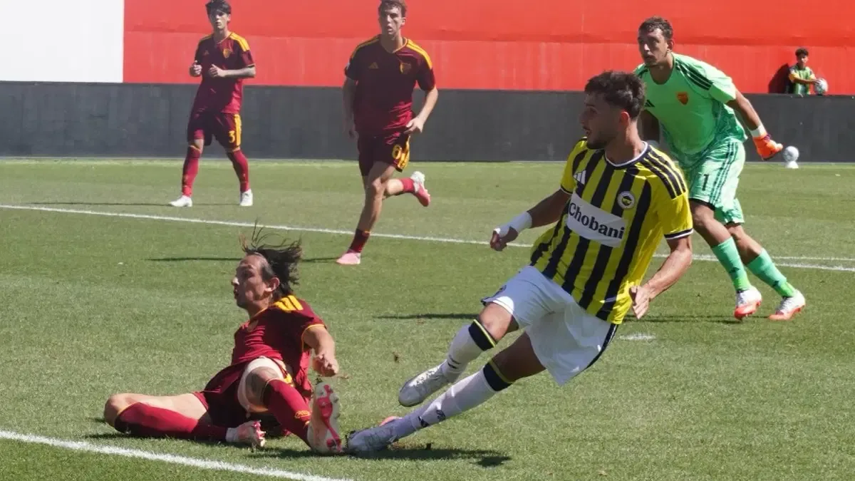 Fenerbahçe, UEFA Gençlik Ligi’nde Roma’ya 4-2 mağlup oldu