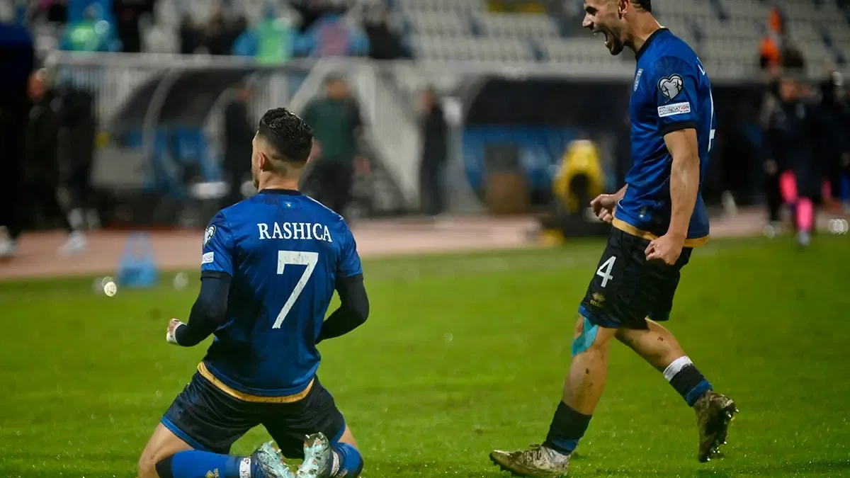 Milot Rashica, Kosova-Avusturya maçında sakatlanarak oyundan çıktı