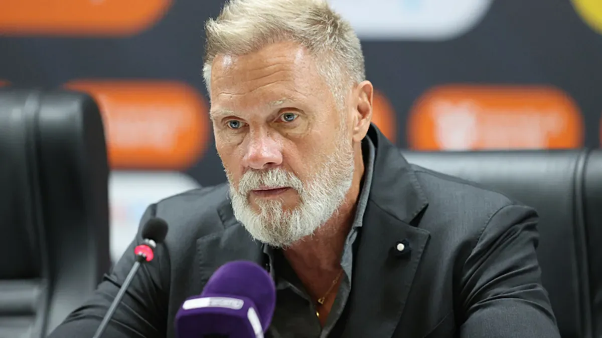 Thorsten Fink, Samsunspor’da kalmak istediğini açıkladı: “Ben bir savaşçıyım”