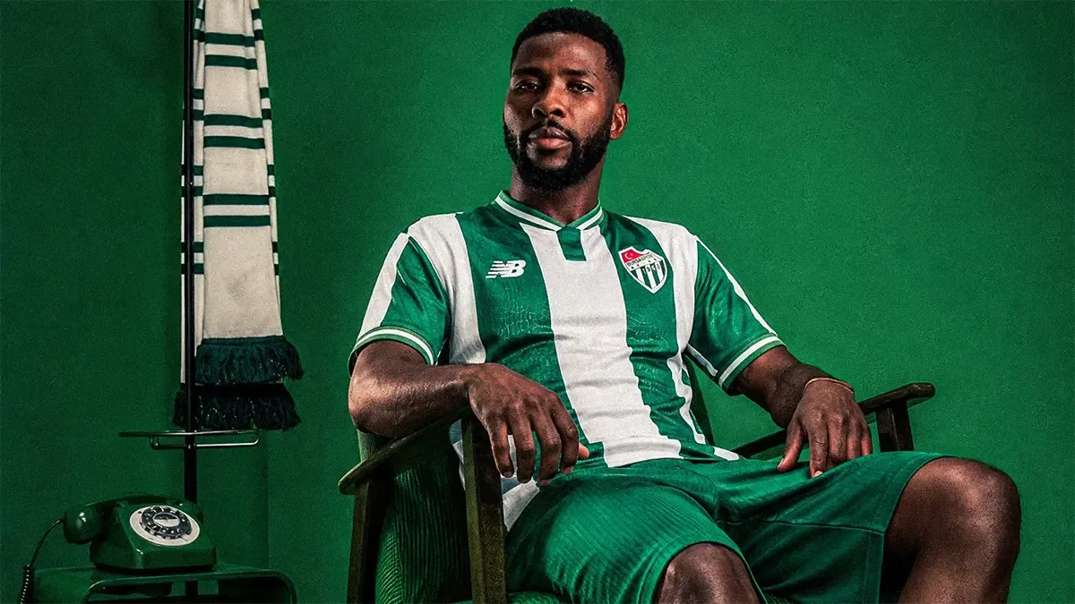 Sen ne yaptın Iheanacho! Metin Oktay'ın 64 yıllık rekorunu kırıp Türkçe paylaşım yaptı