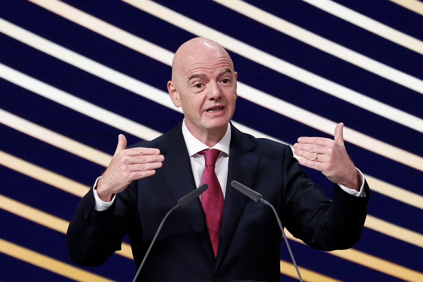 FIFA Başkanı Infantino, Dünya Kupası yatırım önerisi nedeniyle özür diledi