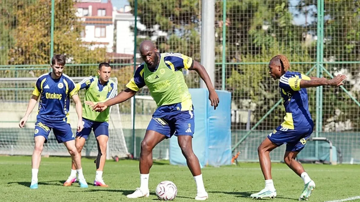 Fenerbahçe derbi hazırlıklarına başladı!