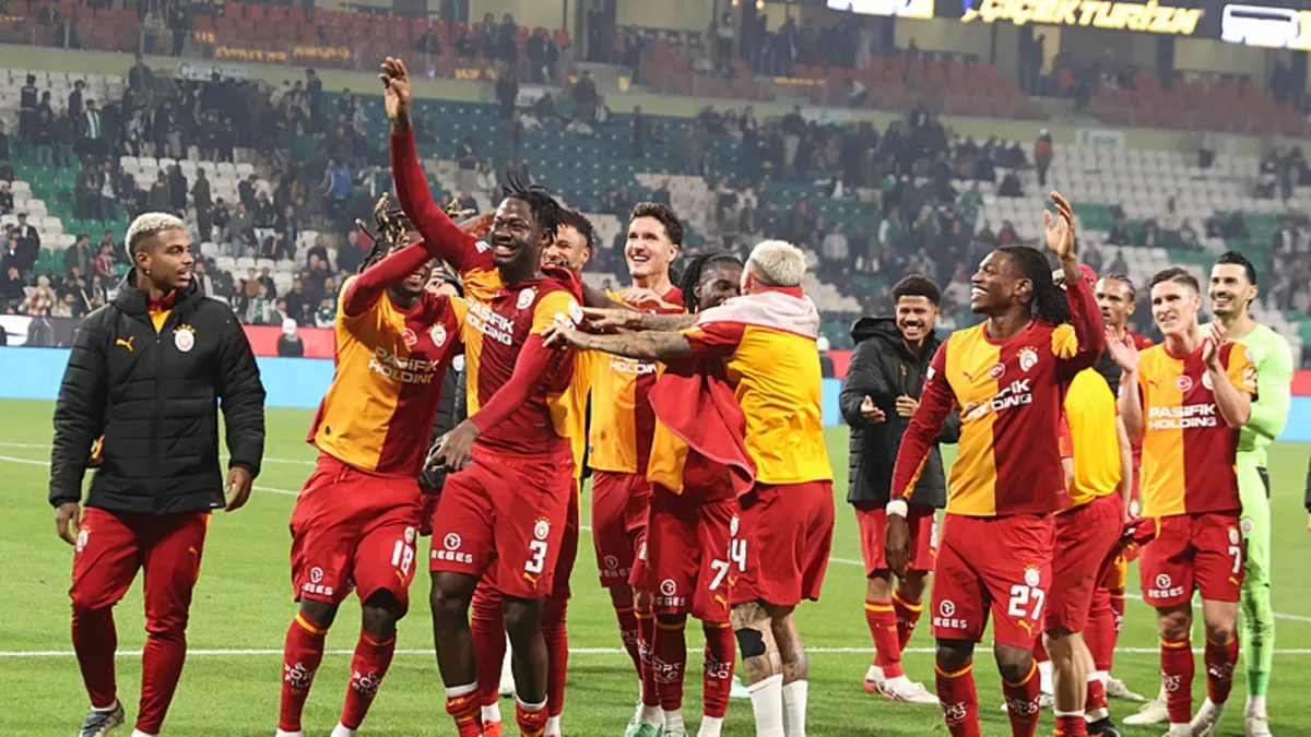Ahmet Çakar'dan flaş Galatasaray yorumu! "Şampiyonluğun en büyük favorisi..."