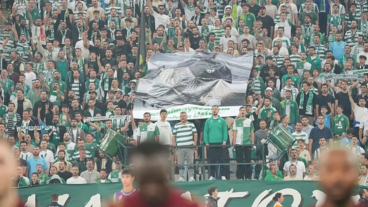 Bursaspor’da Enbiya Topal: “Şampiyon olacağız”