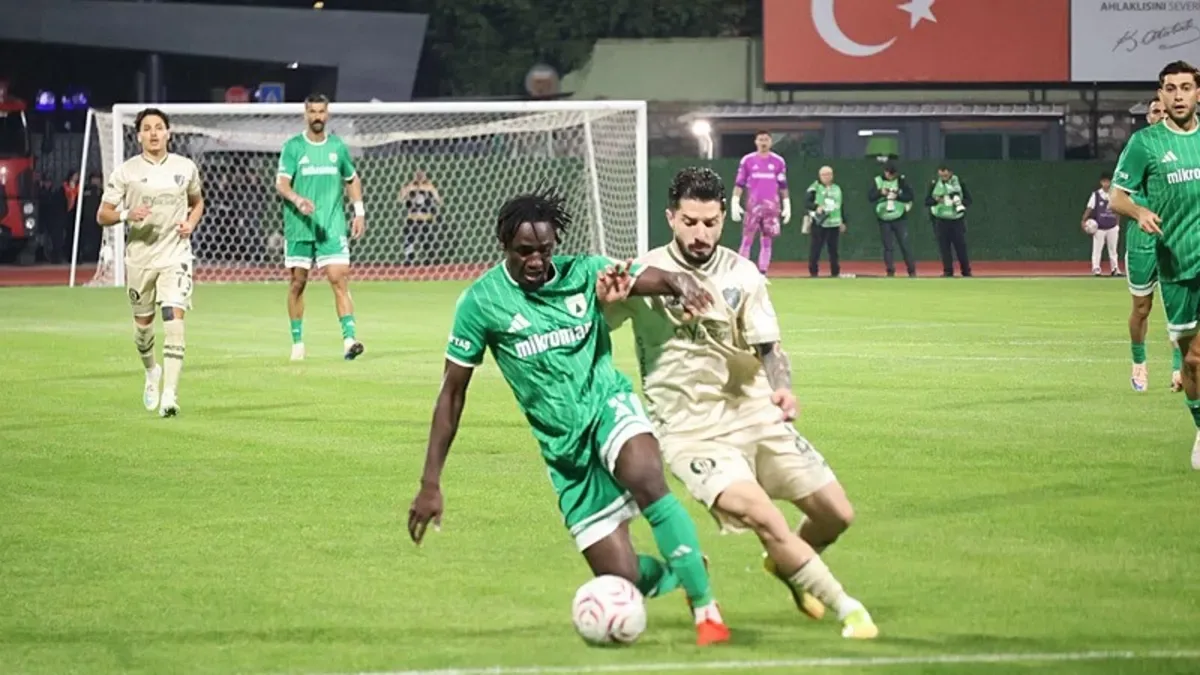 Bursaspor, Muğlaspor deplasmanında 3-0 kazandı