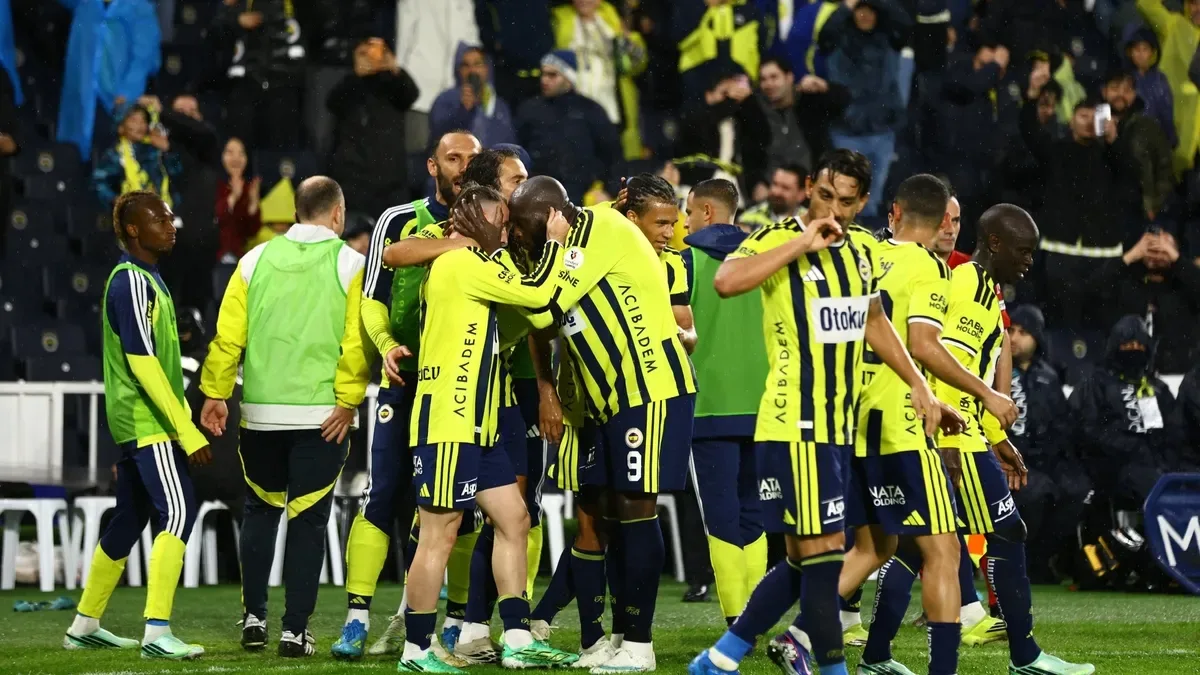 Ahmet Çakar'dan Fenerbahçe maçı yorumu! İptal edilen goller...